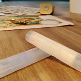 Barra de Selenita: Limpieza del Aura